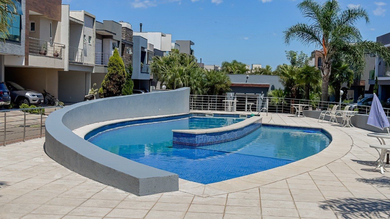 Casa de Condomínio à venda com 3 quartos, 234m² - Foto 42