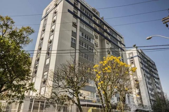 Apartamento de 2 quartos, elevador e 2 vagas de garagem, bairro Petrópolis Poa. — foto 2