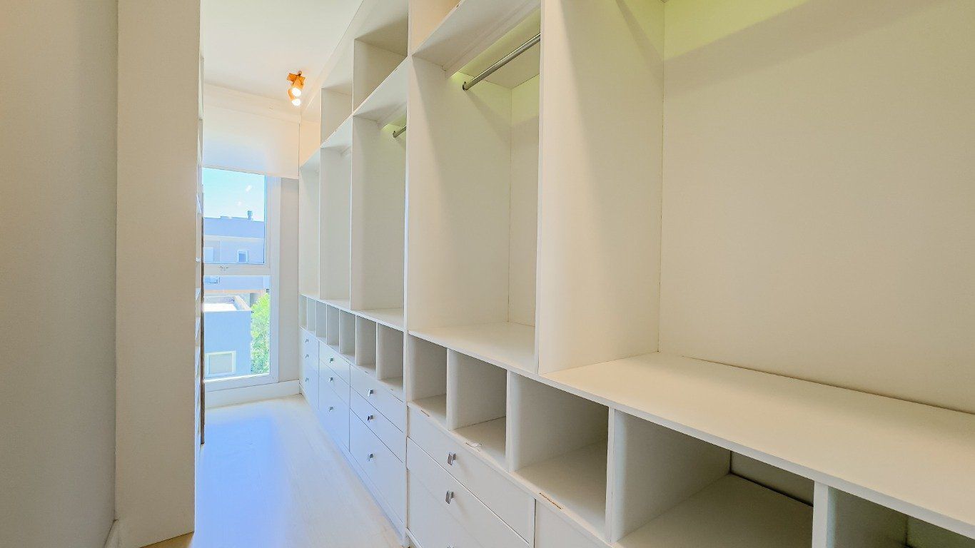 Casa de Condomínio à venda com 3 quartos, 234m² - Foto 34