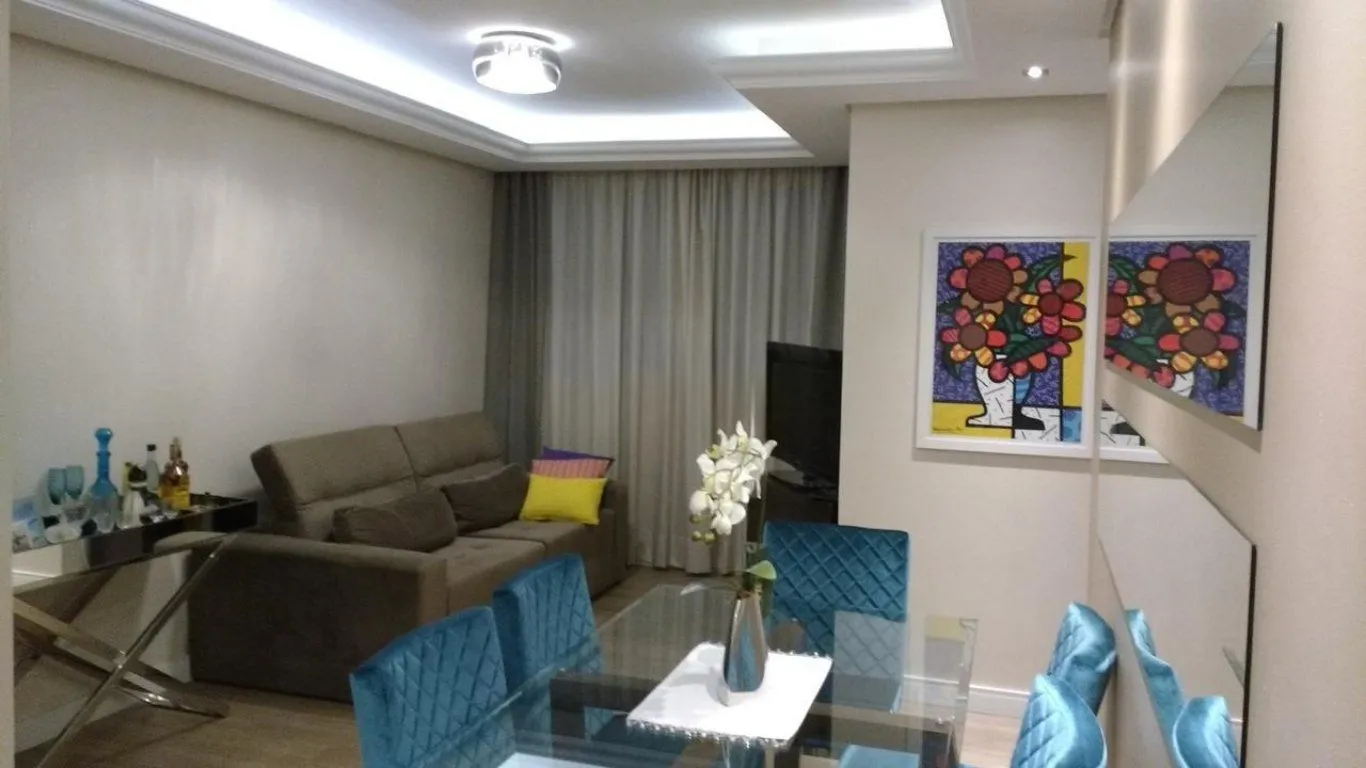 Apartamento à venda com 62m², 3 quartos, 1 suíte, 2 vagas no bairro Sarandi em Porto Alegre