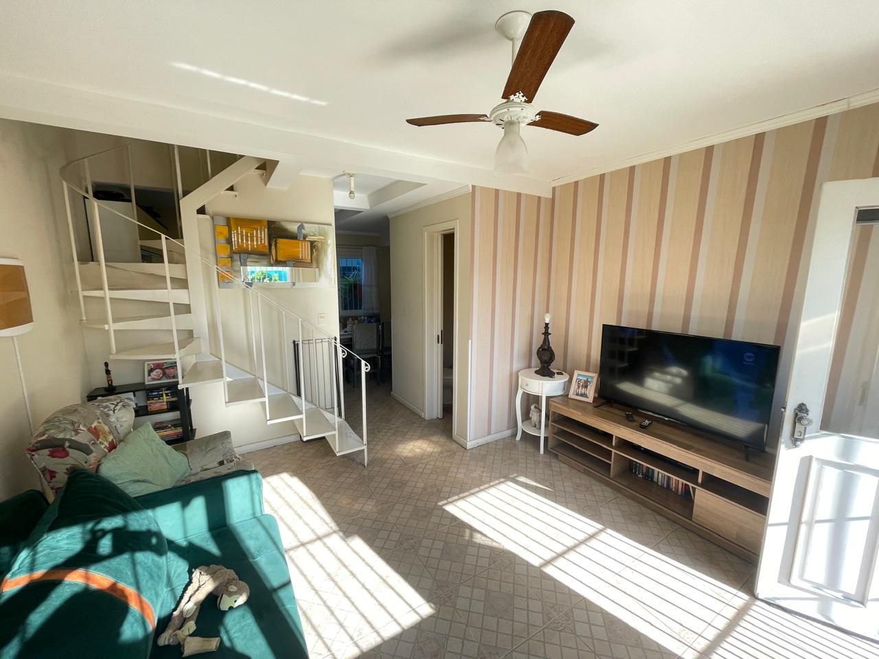Casa à venda com 3 quartos, 92m² - Foto 8
