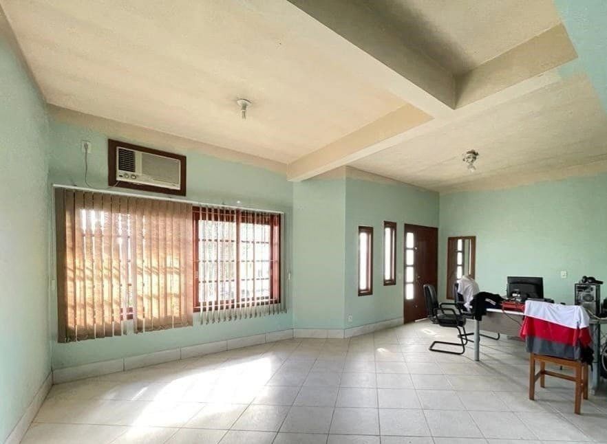 Casa à venda com 4 quartos, 265m² - Foto 9