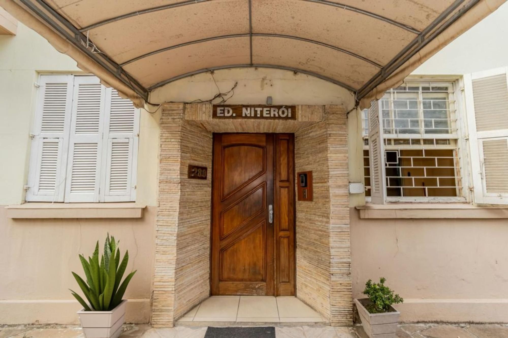 Apartamento à venda com 2 quartos, 54m² - Foto 4