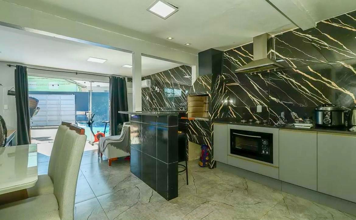 Casa com 3 quartos 300m² à venda no Bairro Sarandi Porto Alegre — foto 2