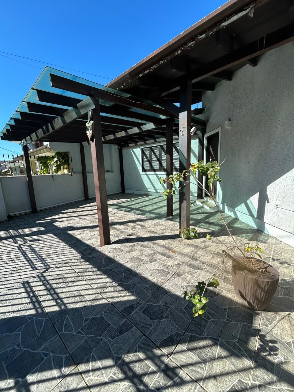 Casa de 3 quartos  de 120 metros quadrados no parque da matriz cachoeirinha.