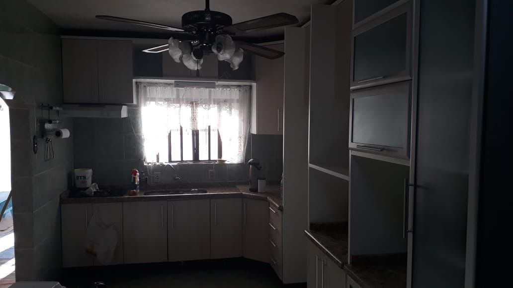 Sítio à venda com 3 quartos, 230m² - Foto 33