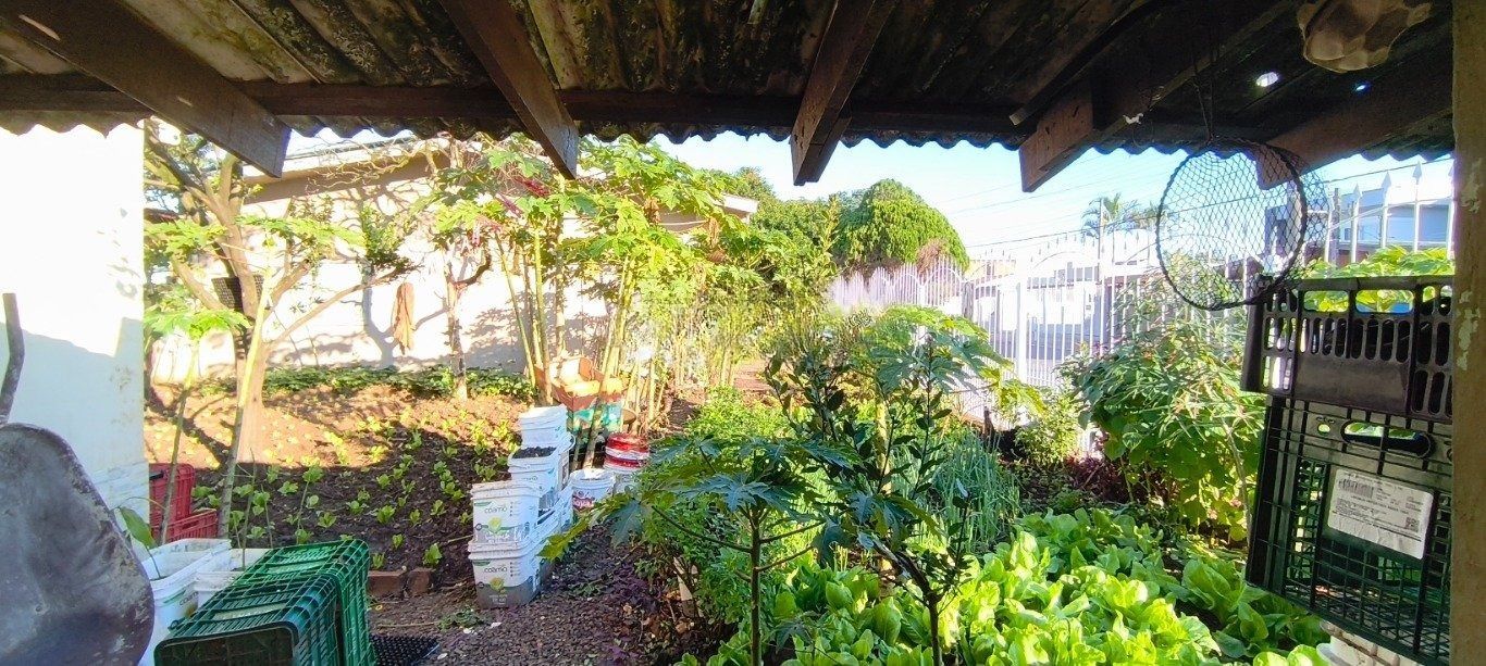 Casa de 456m² com 6 dormitórios em Canoas