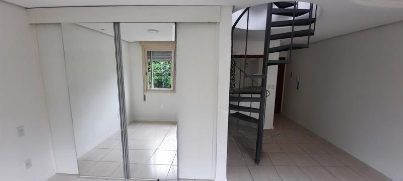 Cobertura duplex de 1 dormitório com vaga no bairro Santana