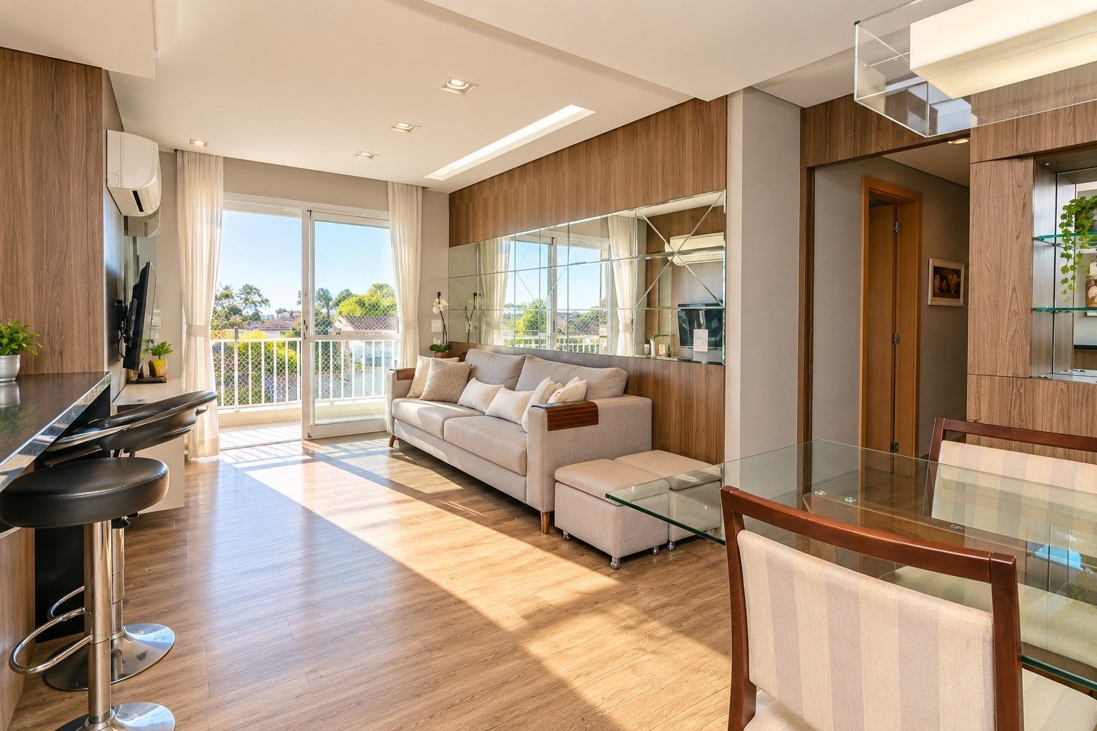 Apartamento com 3 quartos, 1 Suíte, 2 vagas e 83m² à venda em Jardim Lindóia.