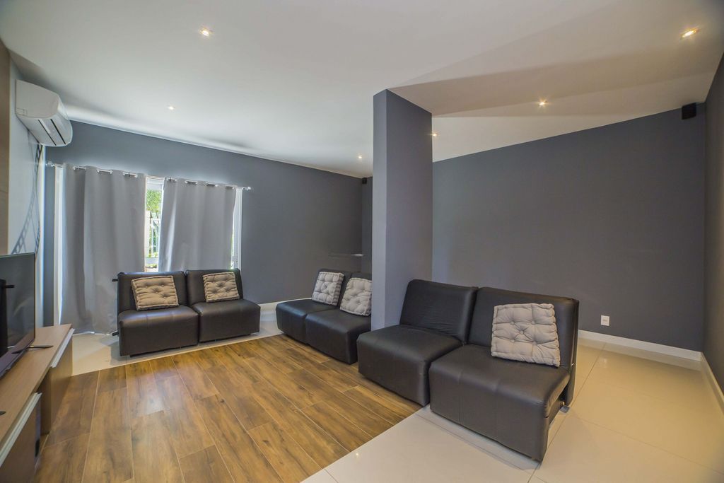 Apartamento à venda com 2 quartos, 64m² - Foto 33