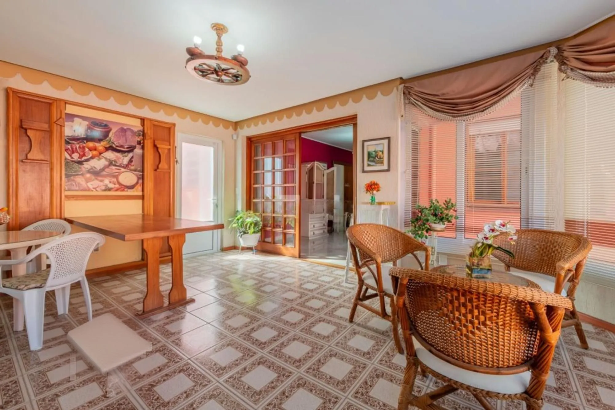 Casa, 3 dormitórios no bairro Jardim Itu em Porto Alegre para Comprar
