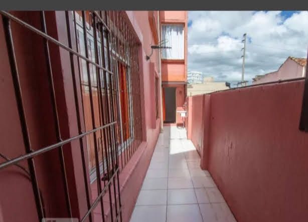 Apartamento à venda com 3 quartos, 104m² - Foto 2