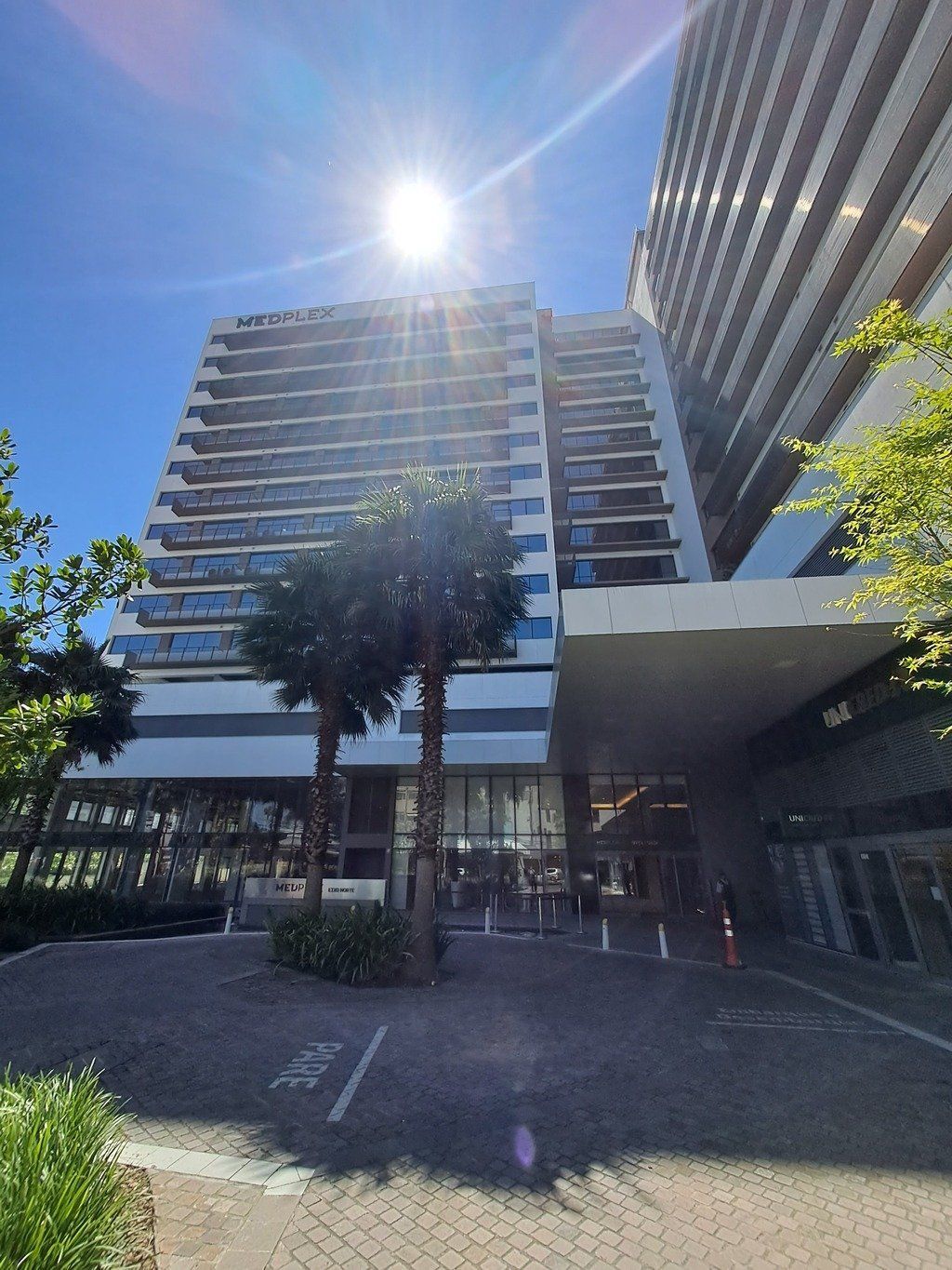 1725063.jpg