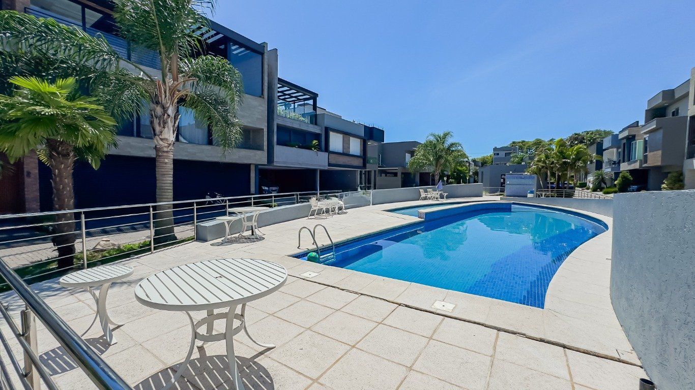Casa de Condomínio à venda com 3 quartos, 234m² - Foto 41