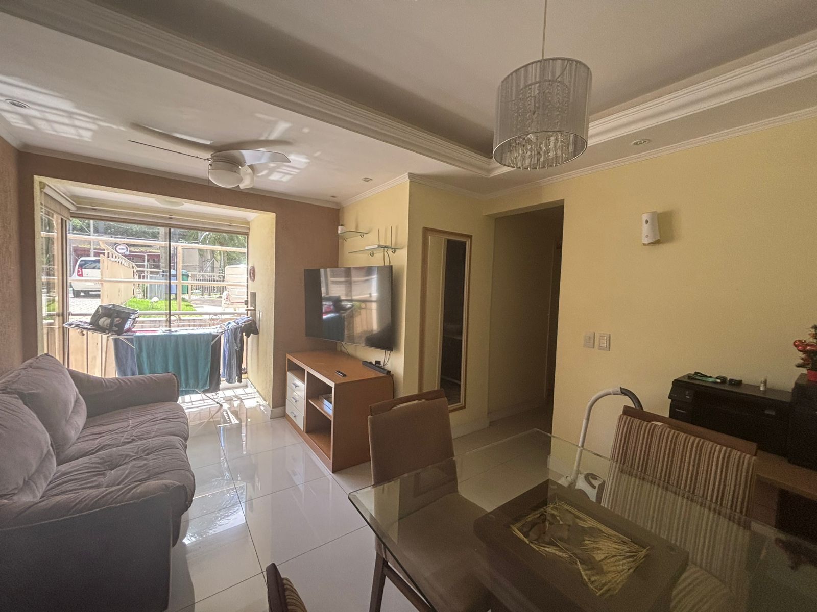 Apartamento à venda com 52m², 2 quartos, 1 suíte, 1 vaga no bairro Sarandi em Porto Alegre