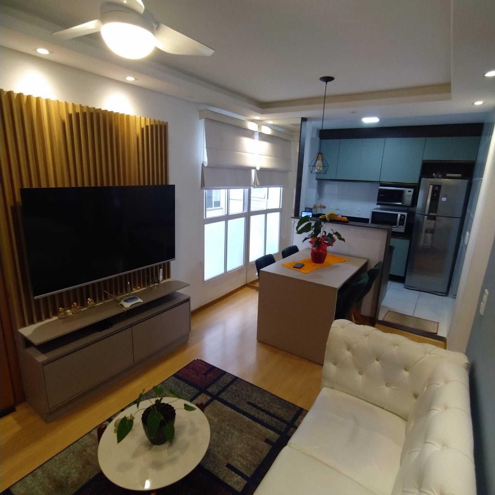 Apartamento de 2 dormitórios, mobiliado, com vaga exclusiva de estacionamento — foto 2