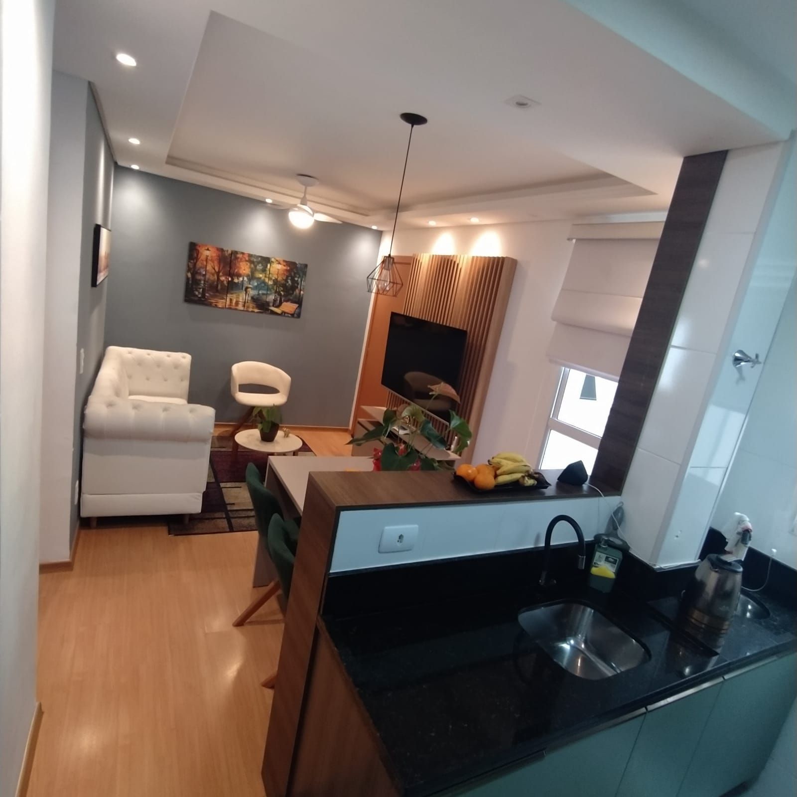 Apartamento de 2 dormitórios, mobiliado, com vaga exclusiva de estacionamento — foto 3