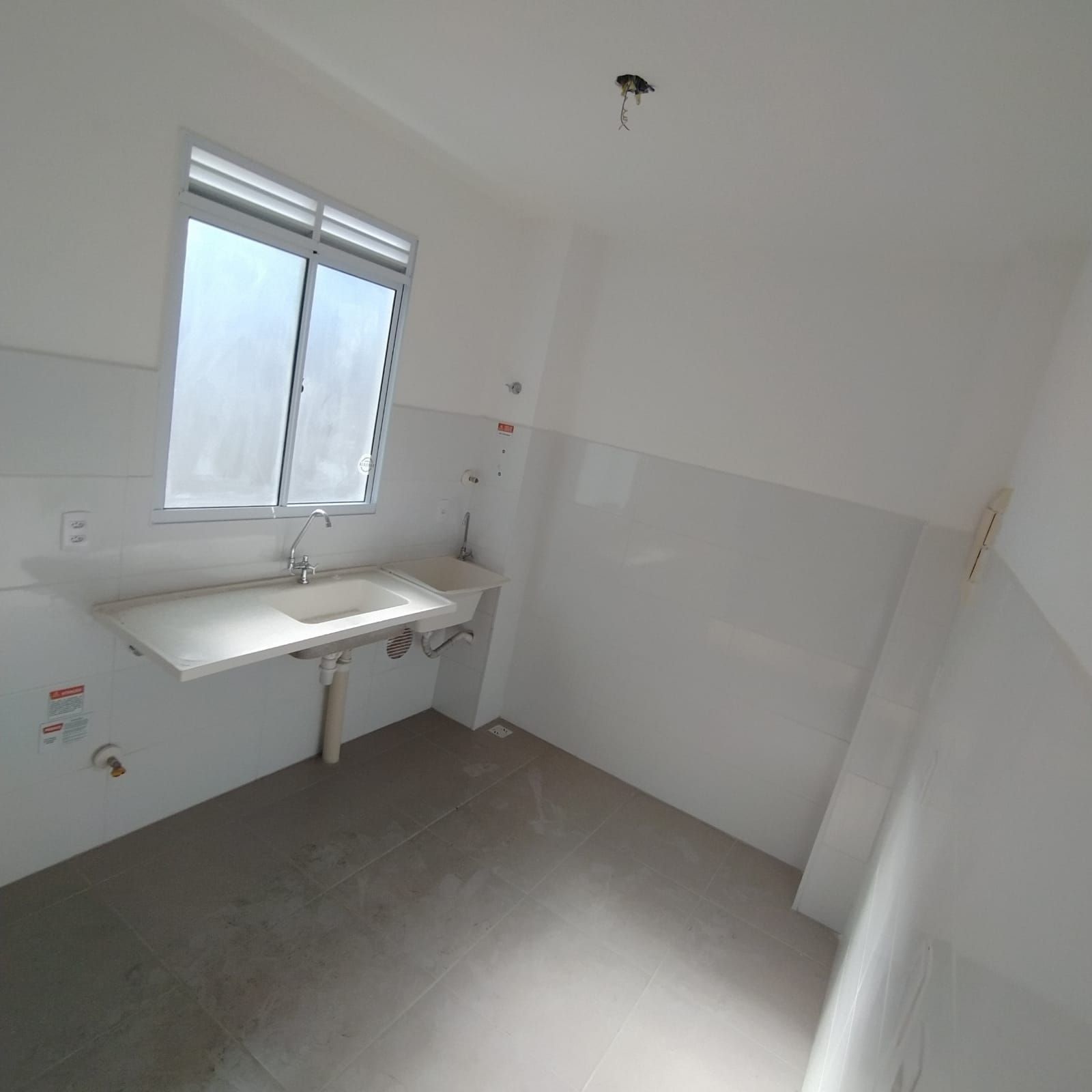 Apartamento 2 dormitórios com vaga exclusiva, nunca habitado — foto 3
