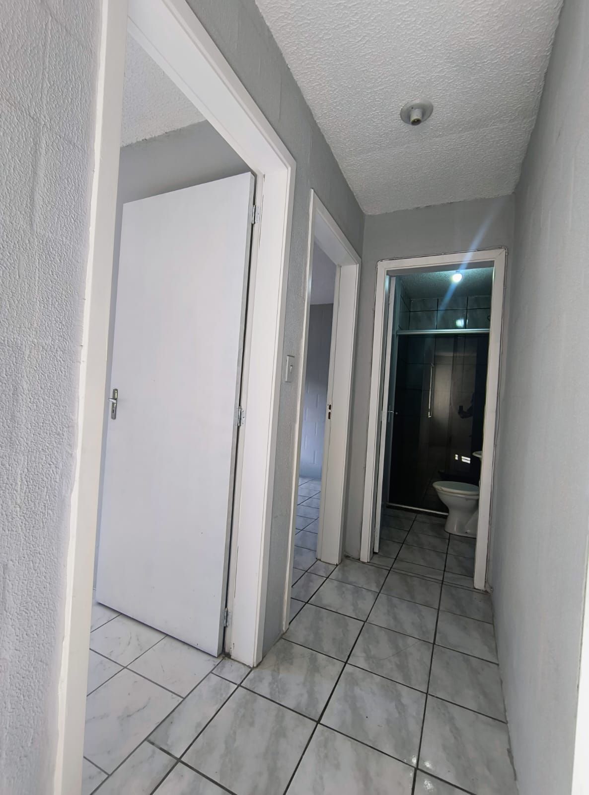 Lindo Apartamento Pronto para Morar: 2 Quartos e com Churrasqueira