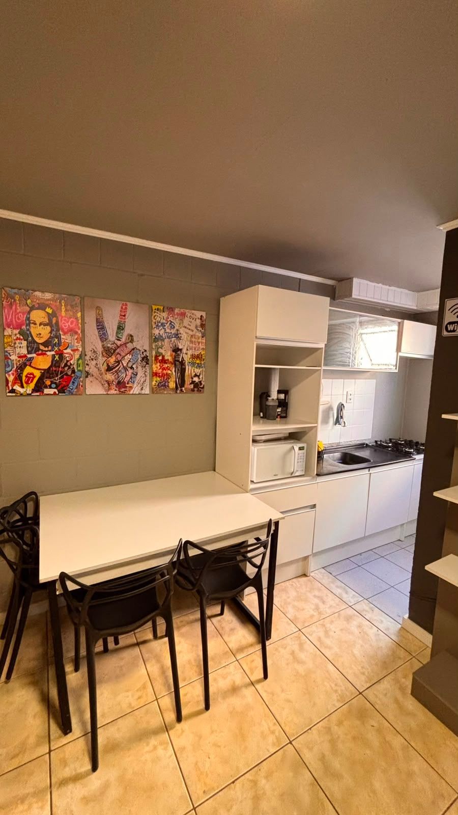 Apartamento com 2 dormitórios, estacionamento rotativo e ótima localização — foto 4