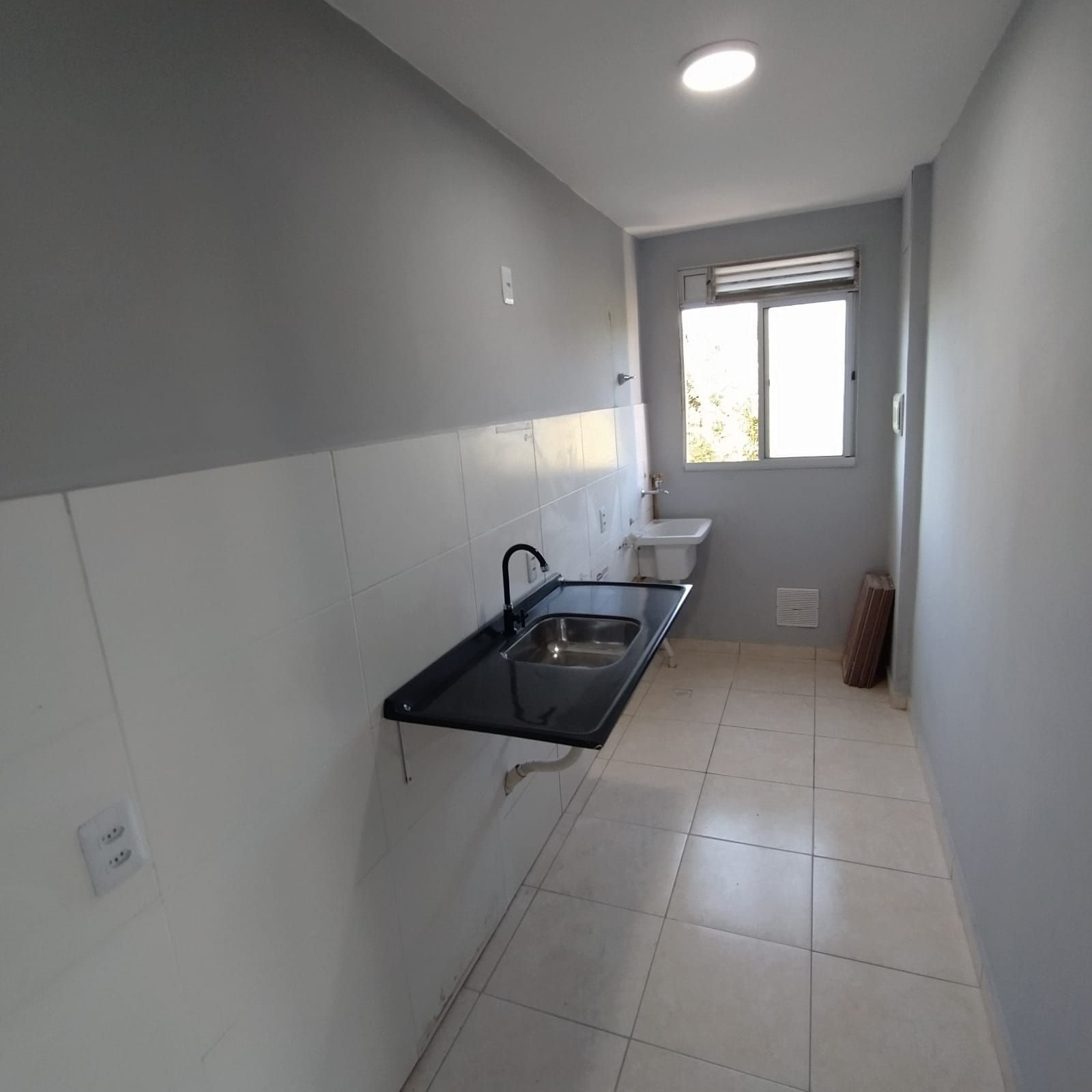 Apartamento 2 dormitórios, sacada e vaga exclusiva na Av Protasio Alves — foto 3