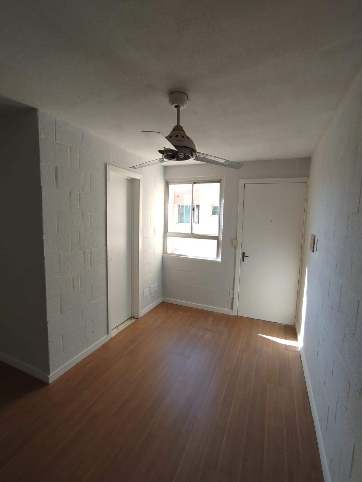 Lindo apartamento reformado - financia 100% pelo MCMV