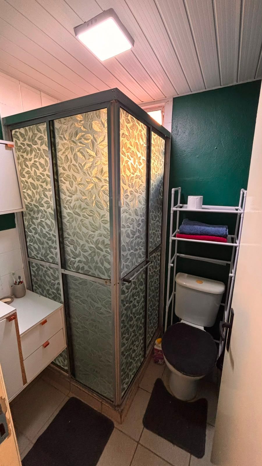Apartamento com 2 dormitórios, estacionamento rotativo e ótima localização — foto 5