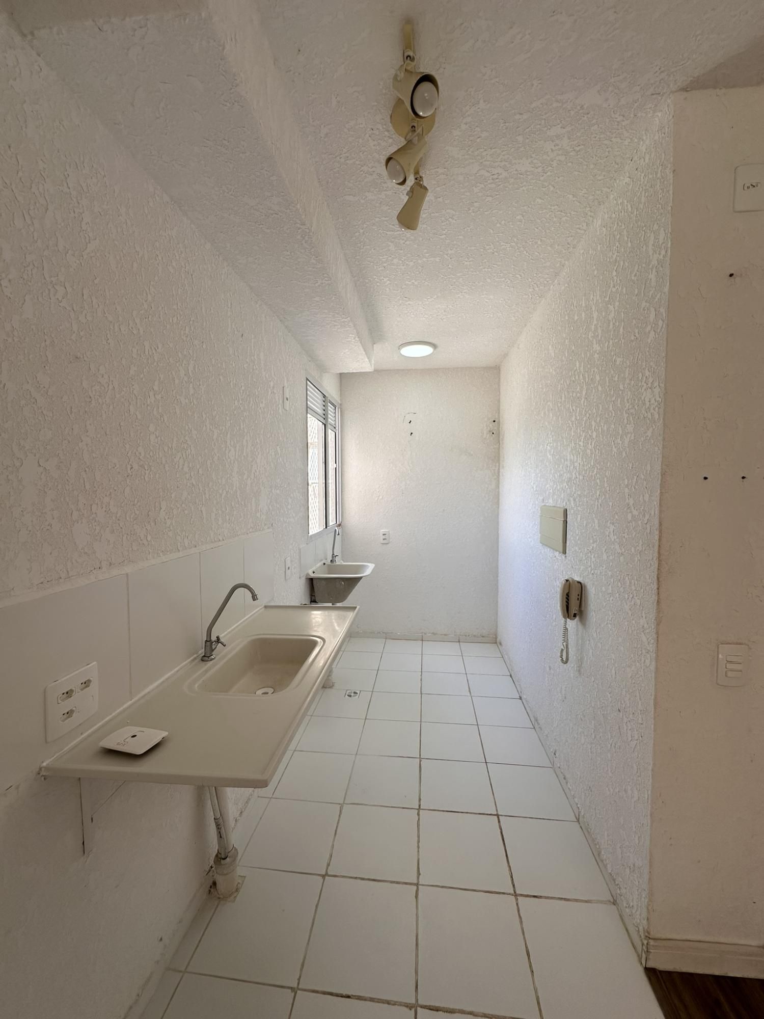 Apartamento à venda com 2 quartos, 40m² - Foto 15