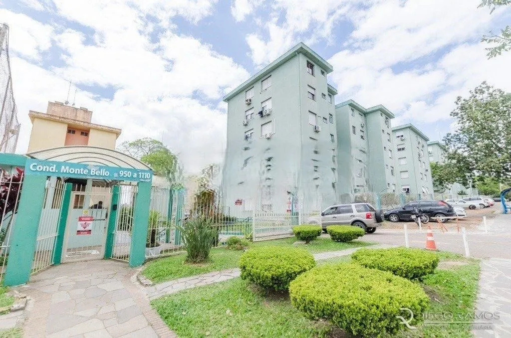 Apartamento, 1 dormitório no bairro Azenha em Porto Alegre para Comprar