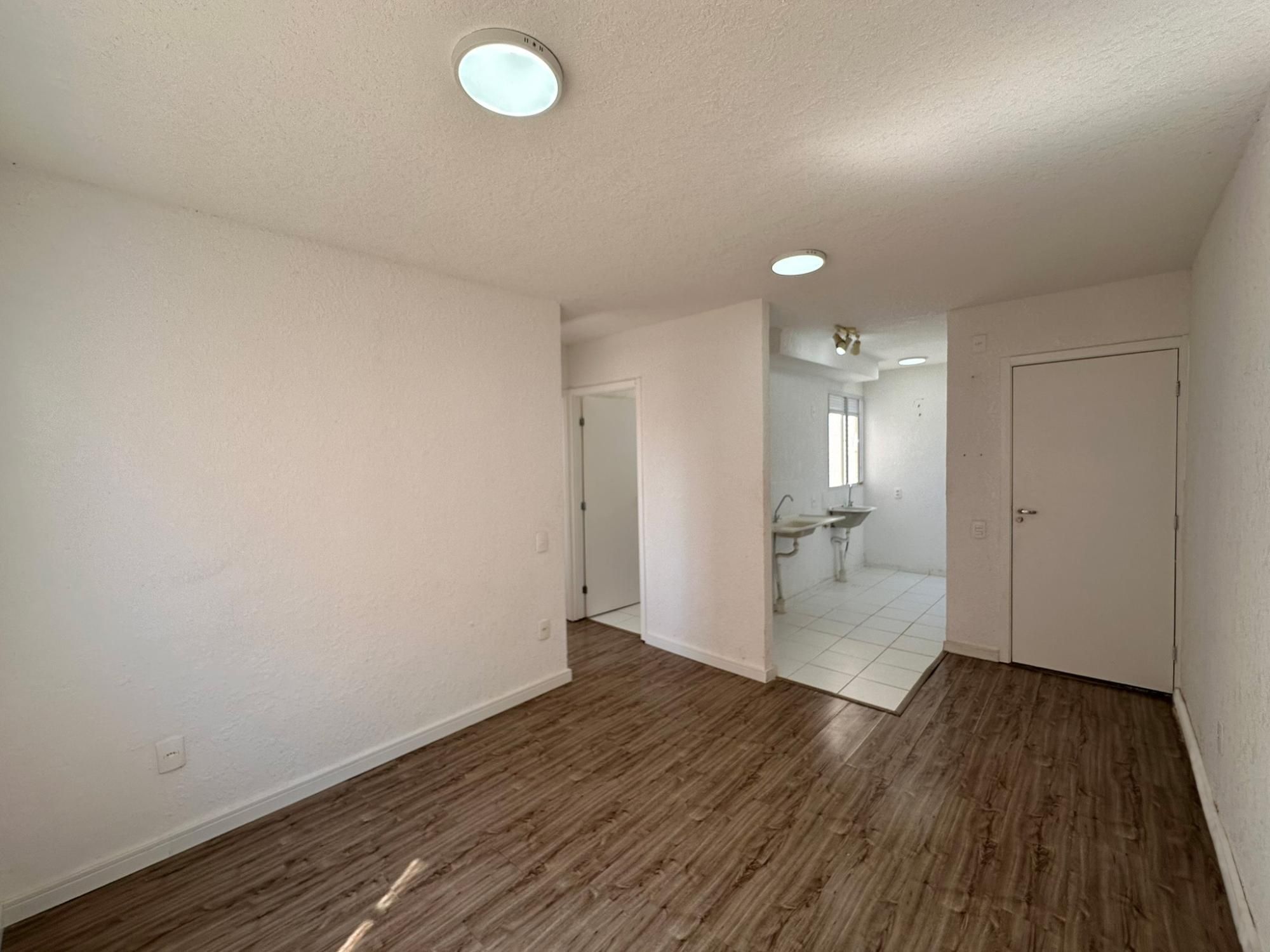 Apartamento à venda com 2 quartos, 40m² - Foto 2