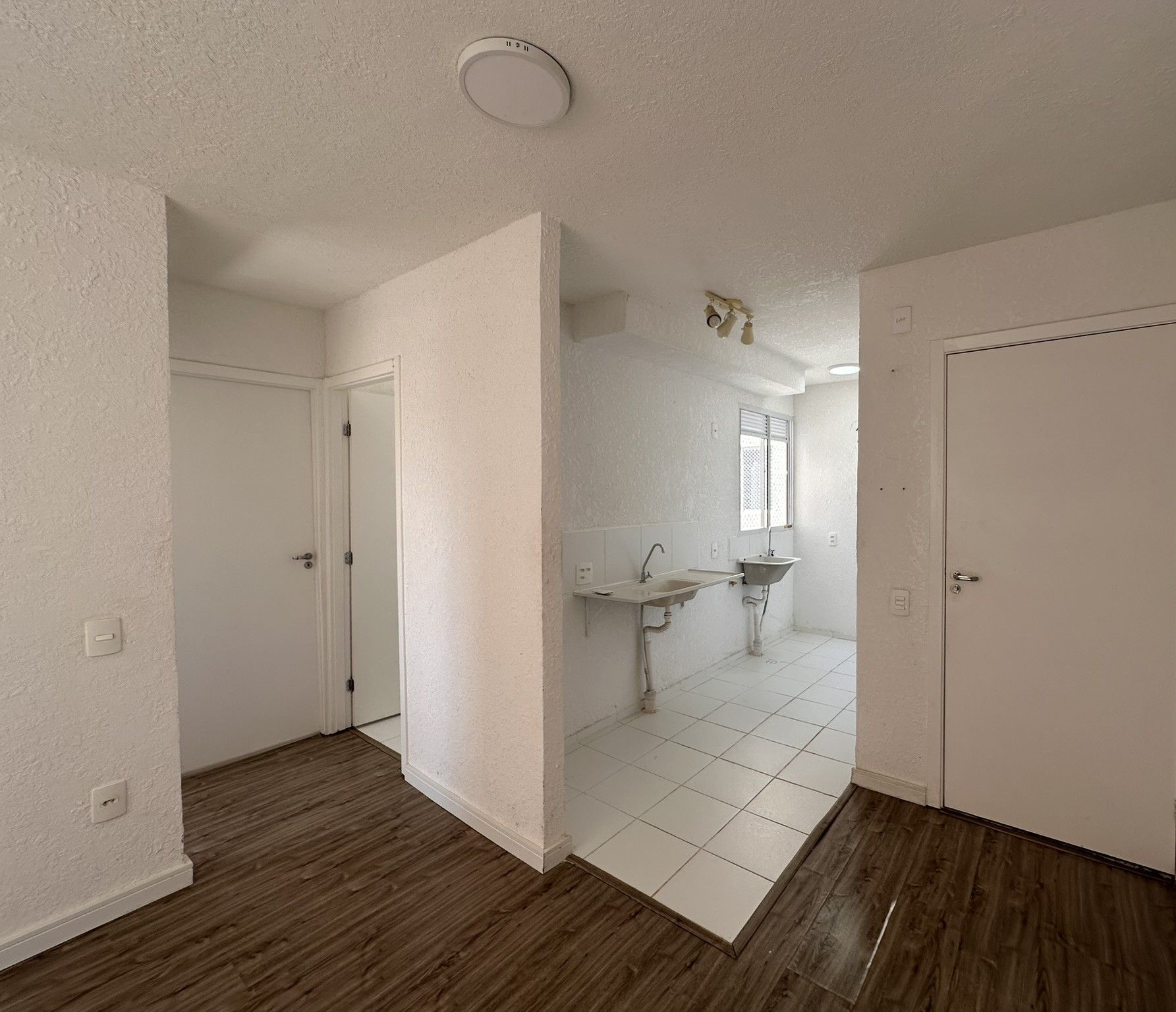Apartamento à venda com 2 quartos, 40m² - Foto 3