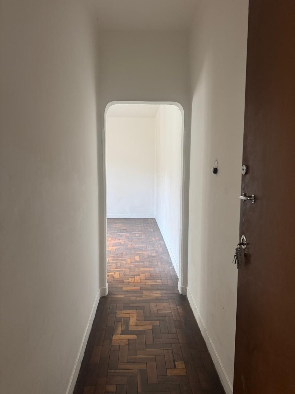 Apartamento à venda com 2 quartos, 68m² - Foto 5