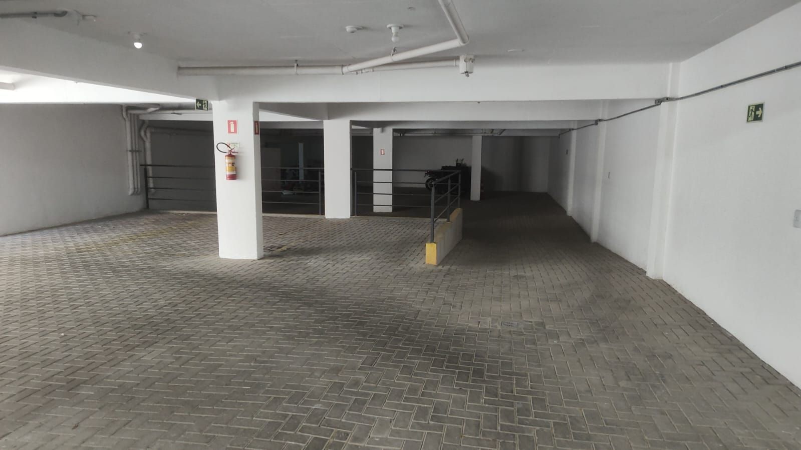 Conjunto Comercial-Sala à venda com 1 quarto, 34m² - Foto 14