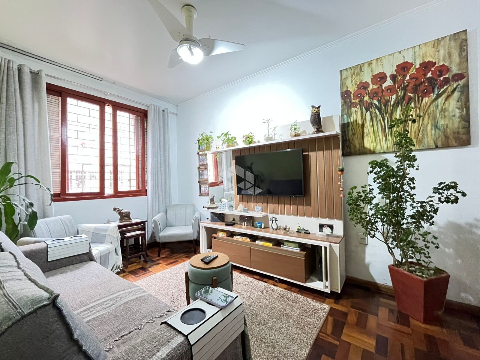 APARTAMENTO 3 DORMITORIOS TRANSFORMADO EM 2 DORMITÓRIOS CIDADE BAIXA