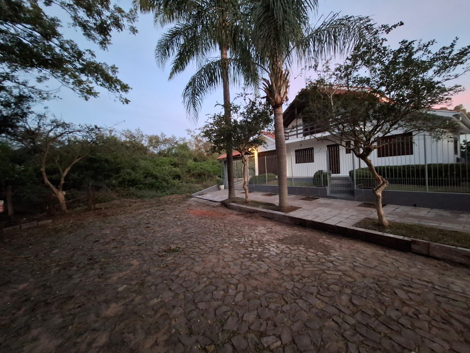 Casa, 3 quartos, 220 m² - Foto 1