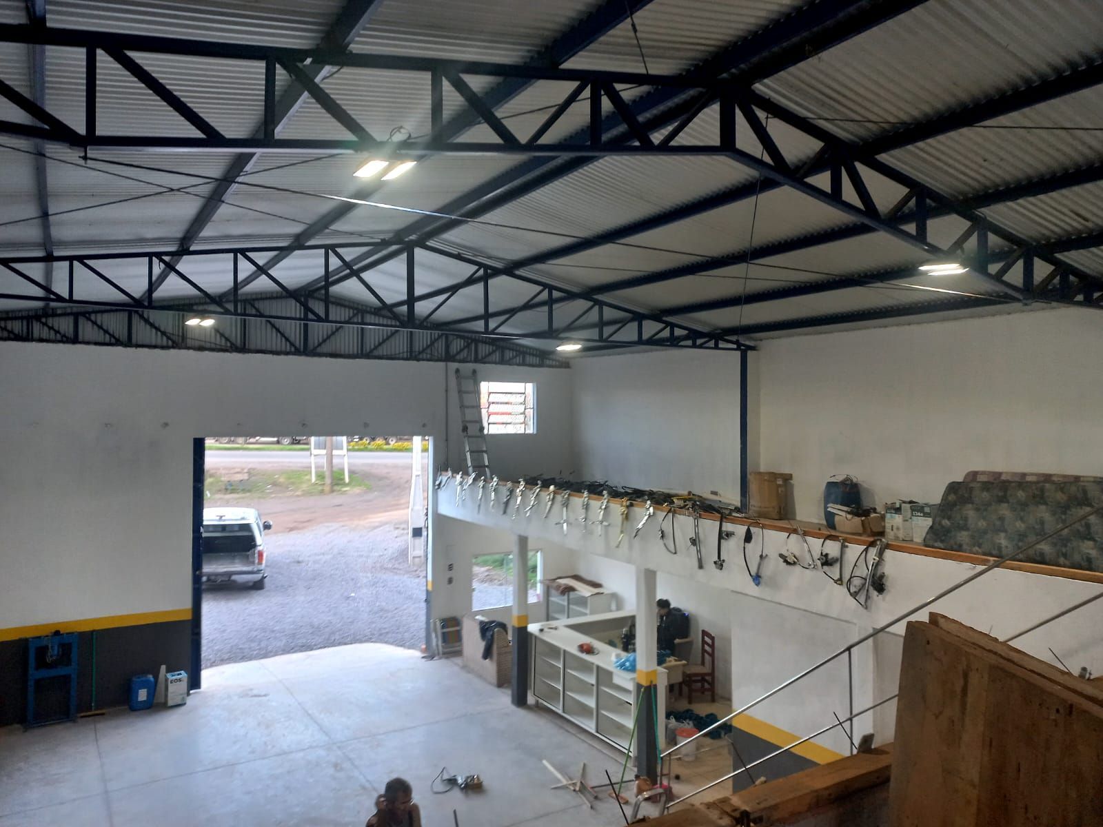 Depósito-Galpão-Armazém à venda e aluguel com 1 quarto, 230m² - Foto 7