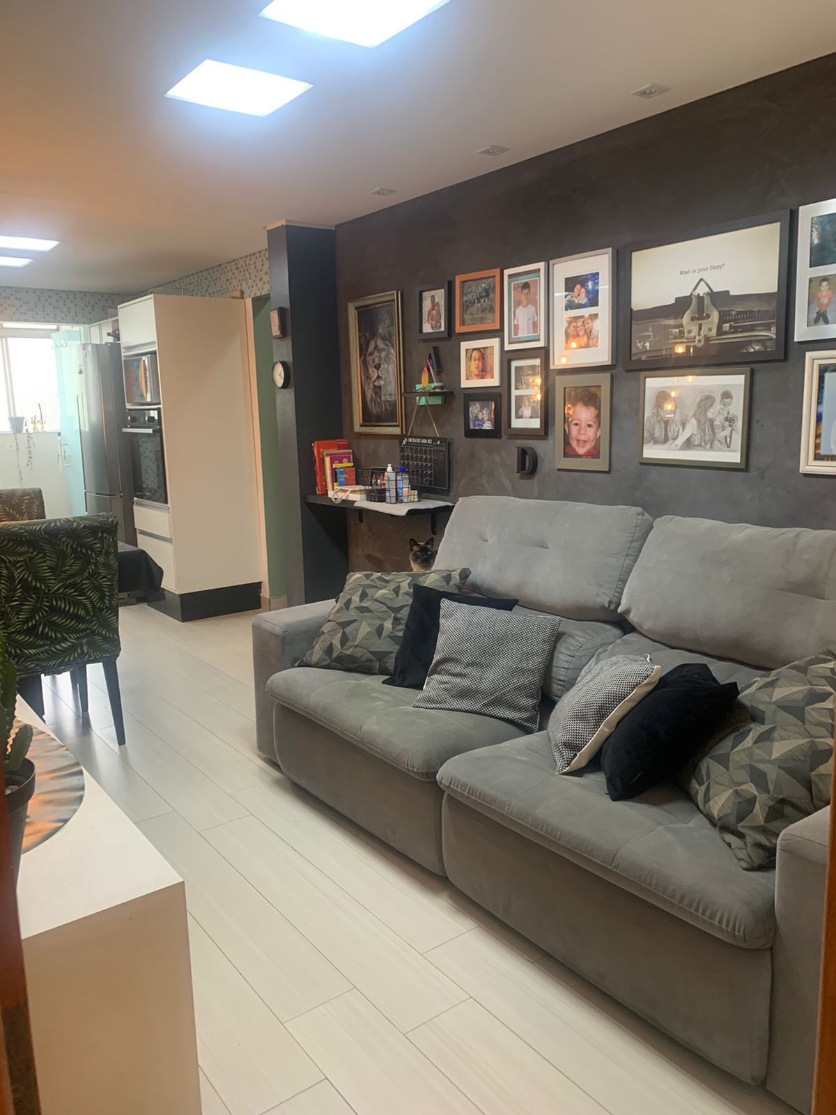 Apartamento à venda com 2 quartos, 56m² - Foto 3