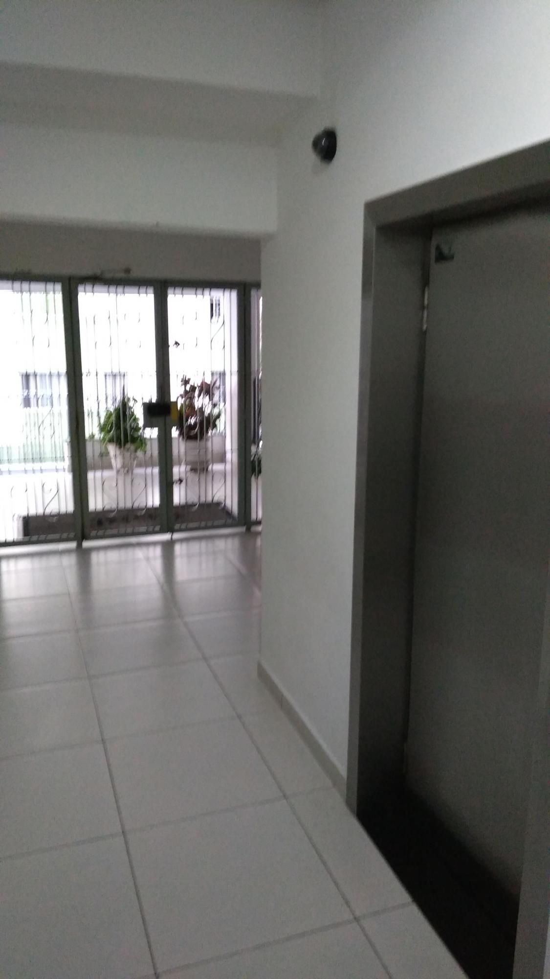 Apartamento para alugar com 3 quartos, 84m² - Foto 2