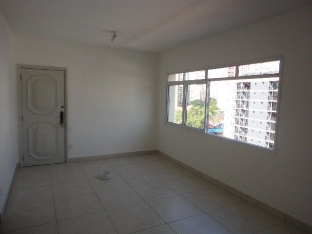 Apartamento para alugar com 3 quartos, 92m² - Foto 12