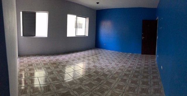 Apartamento à venda com 1 quarto, 40m² - Foto 2