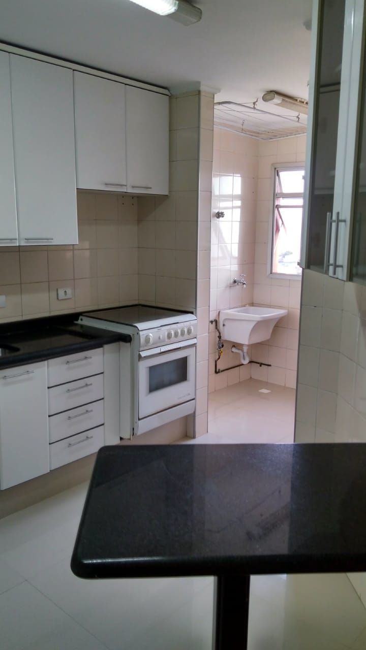 Apartamento à venda com 2 quartos, 65m² - Foto 14