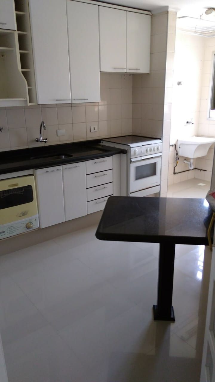 Apartamento à venda com 2 quartos, 65m² - Foto 11