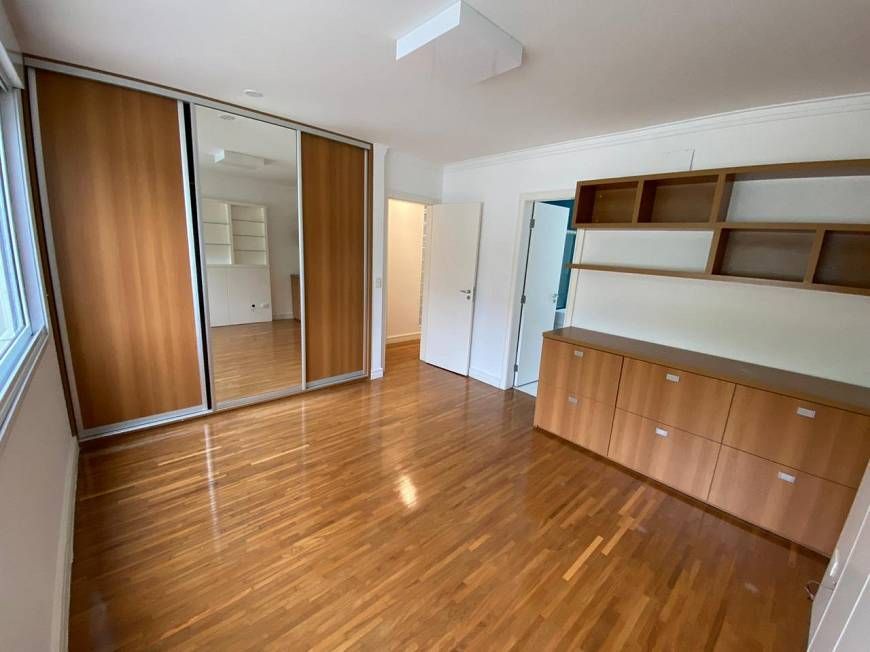 Casa à venda com 4 quartos, 425m² - Foto 63