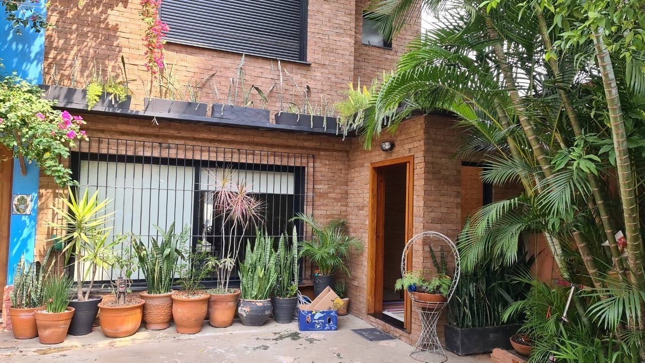 Casa à venda e aluguel com 2 quartos, 200m² - Foto 41