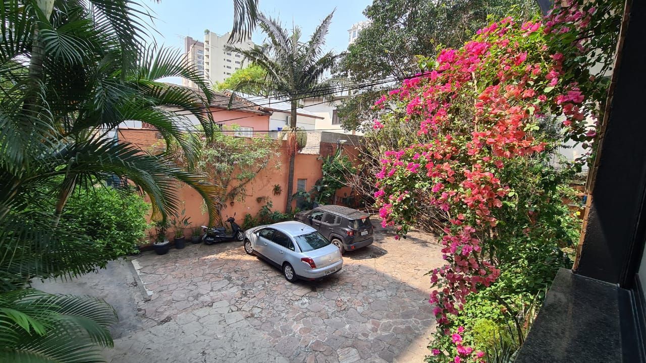 Casa à venda e aluguel com 2 quartos, 200m² - Foto 15