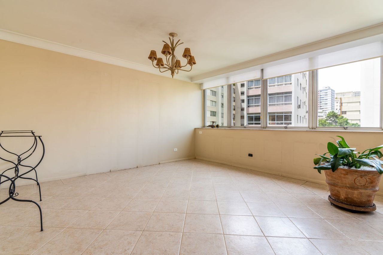 Apartamento à venda com 4 quartos, 285m² - Foto 4