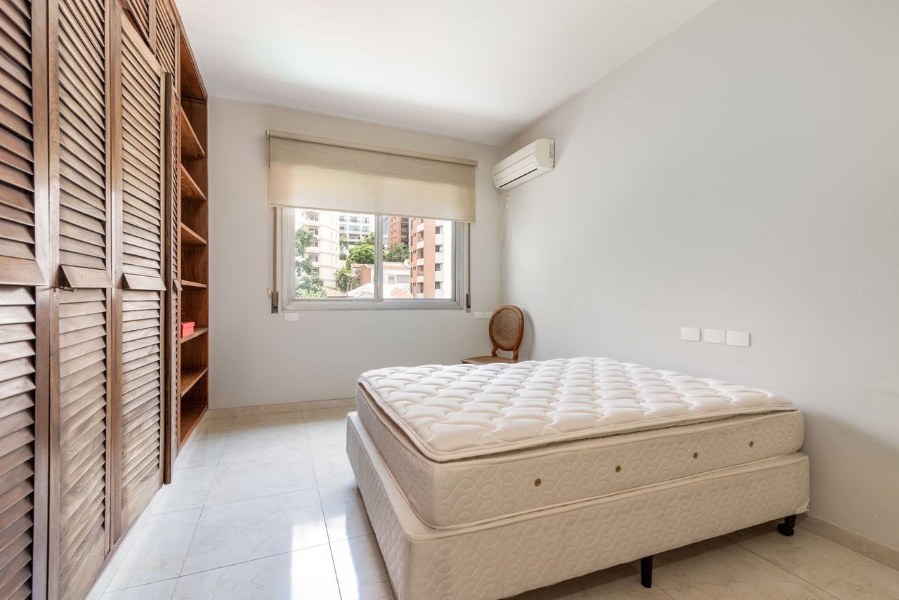 Apartamento à venda com 4 quartos, 285m² - Foto 15