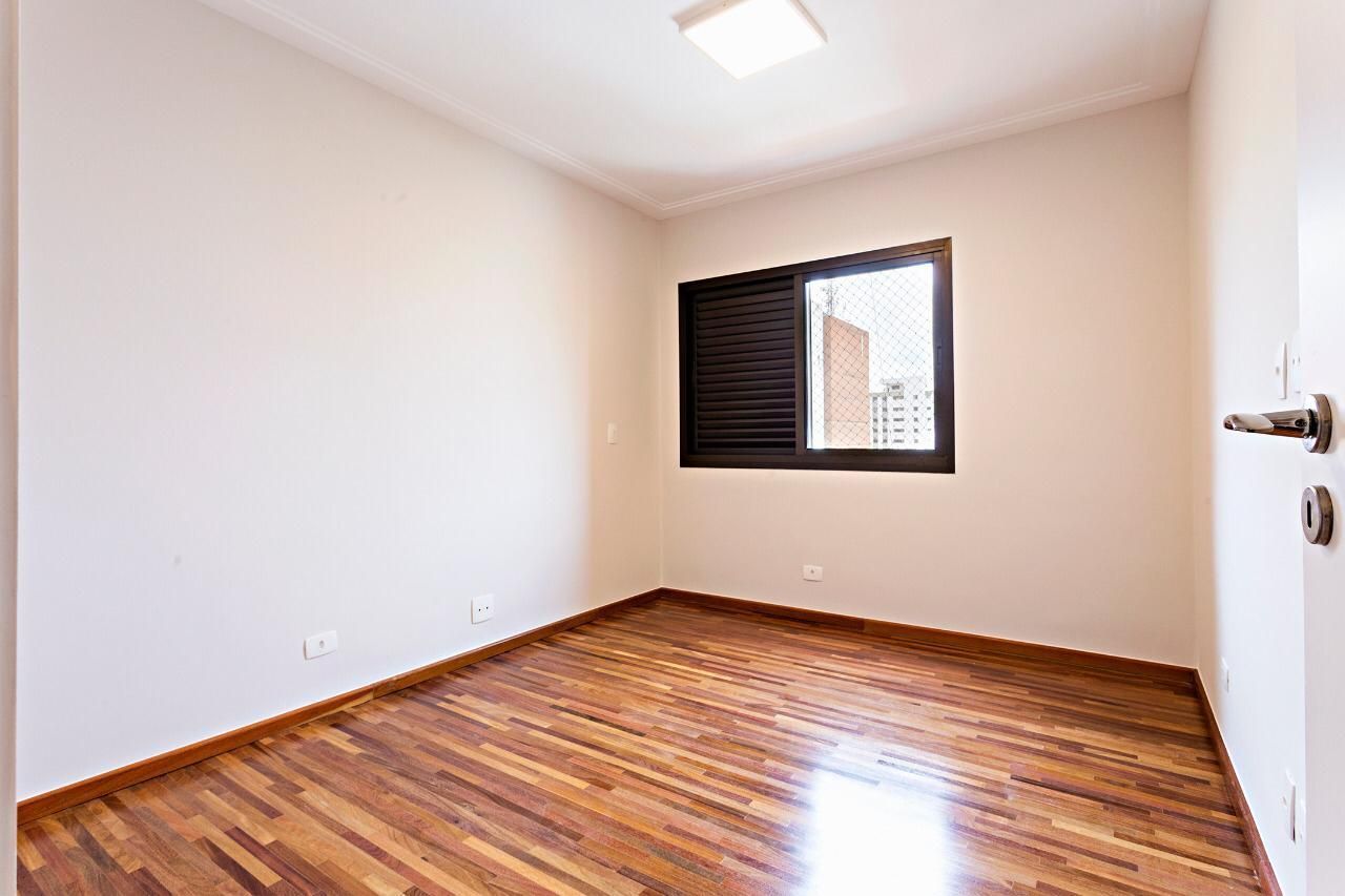 Apartamento à venda com 3 quartos, 210m² - Foto 16