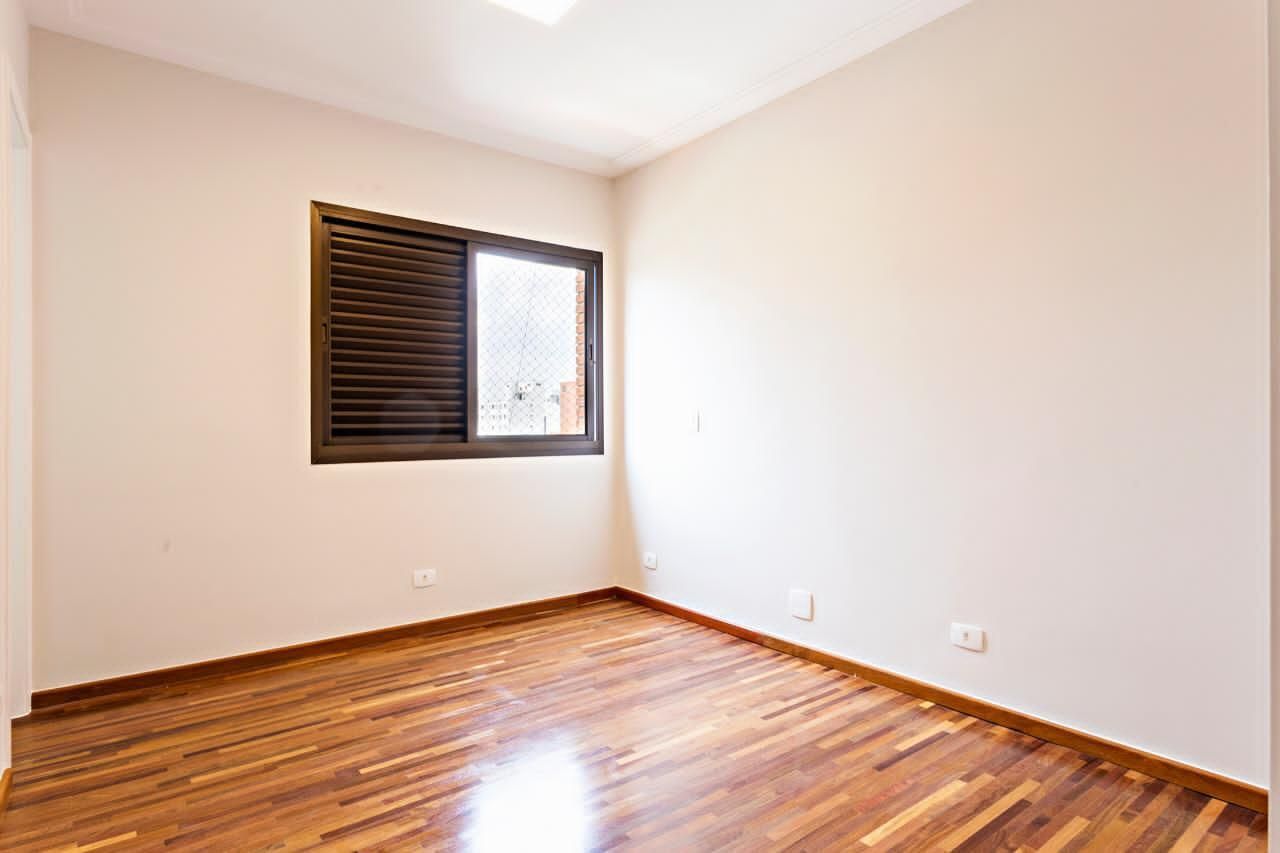 Apartamento à venda com 3 quartos, 210m² - Foto 14