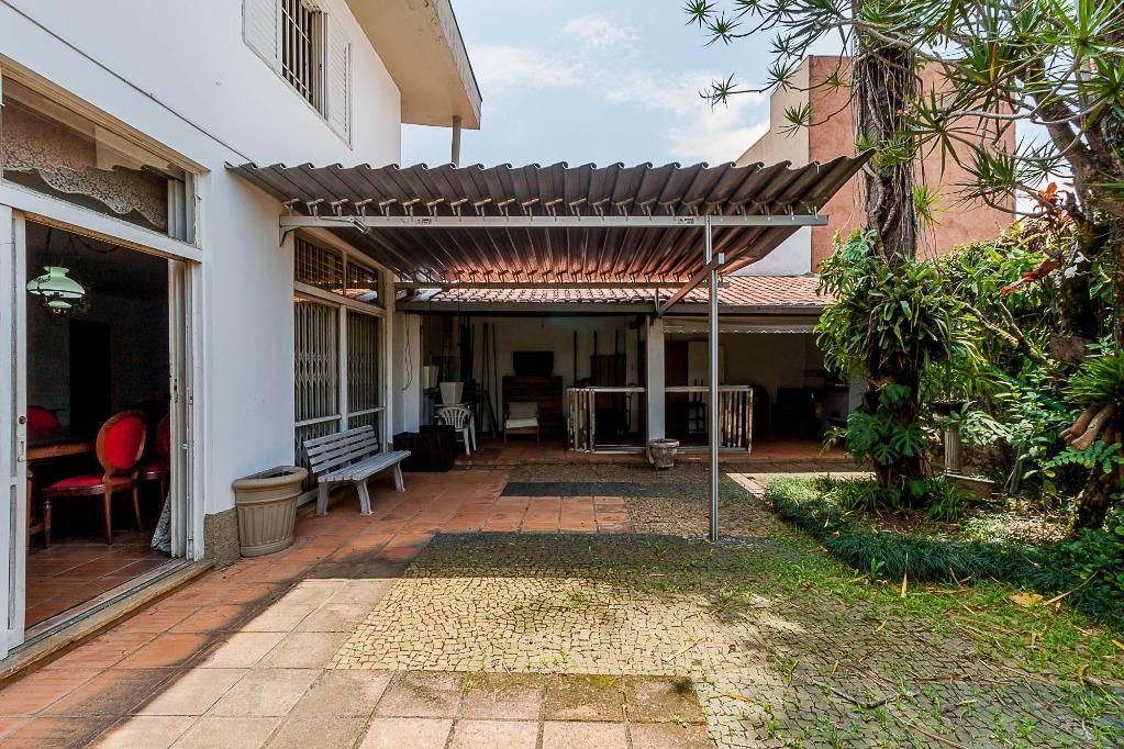 Casa à venda com 4 quartos, 241m² - Foto 24